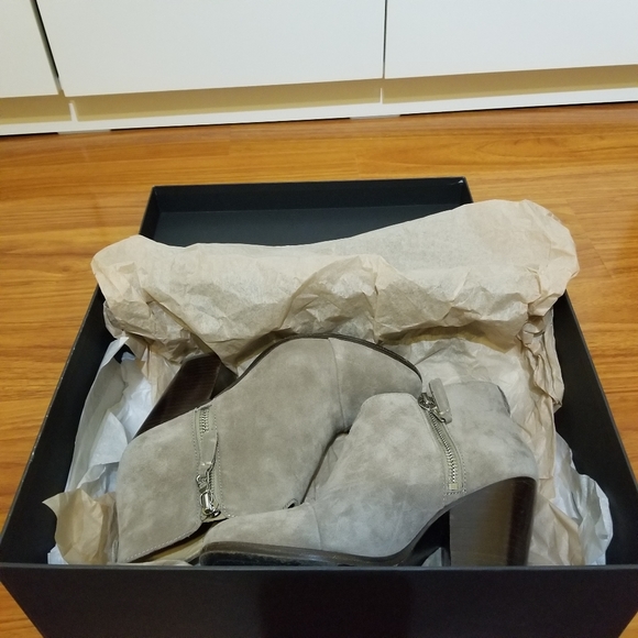 RAG & BONE MARGOT GRAYSUEDE LEATHER ANKLEBOOTIES - Picture 3 of 7